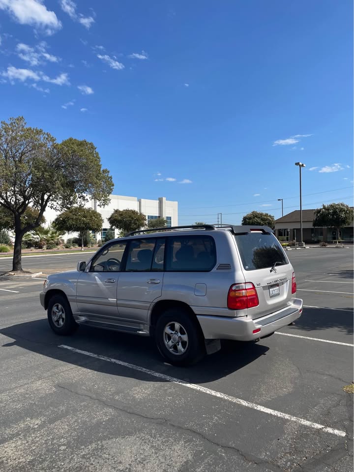 2001 Toyota Landcruiser · Sport Utility 4D in Manteca, CA (photo 5) — photo 5