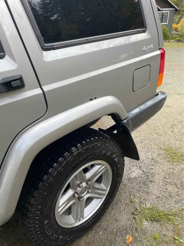 2001 Jeep Cherokee · Sport 4D in Snoqualmie, WA (photo 6)