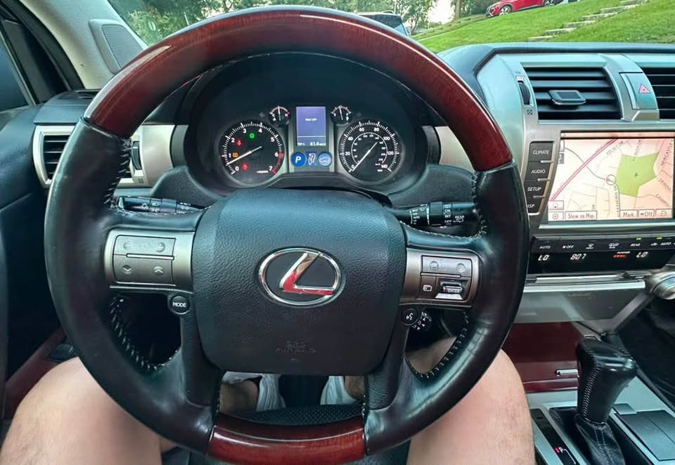 2013 Lexus GX · GX 460 Premium Sport Utility 4D in Lexington, KY (photo 8) — photo 8