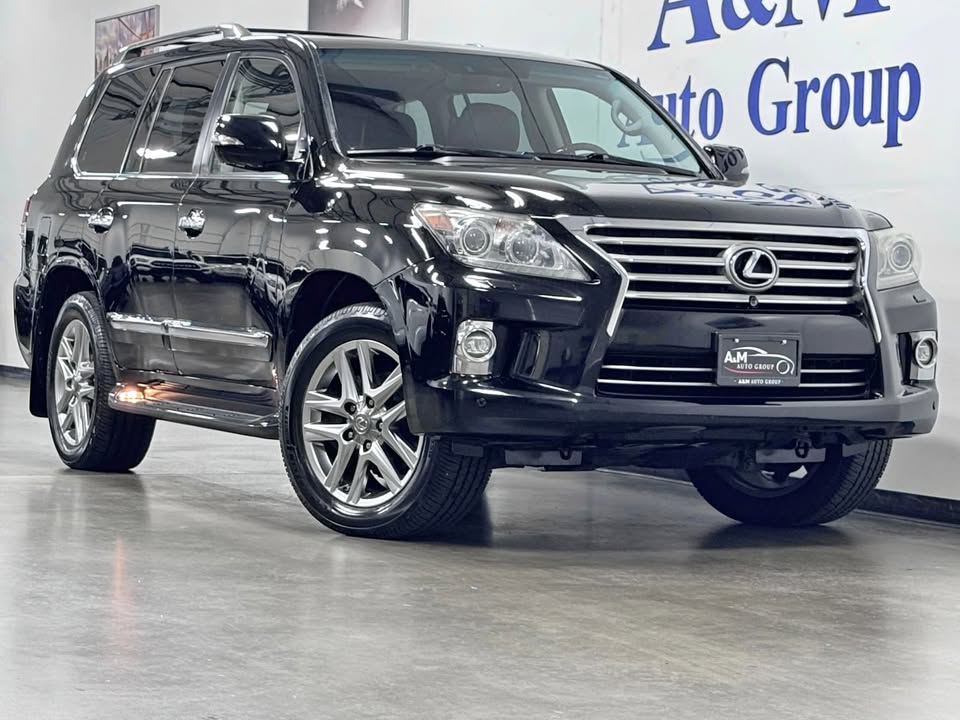 2014 Lexus LX570 in Portland, OR (photo 1)