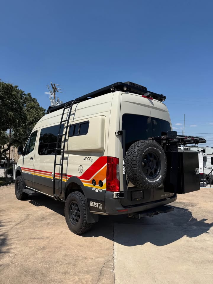 2021 Overland storyteller beast in Georgetown, TX (photo 4) — photo 4