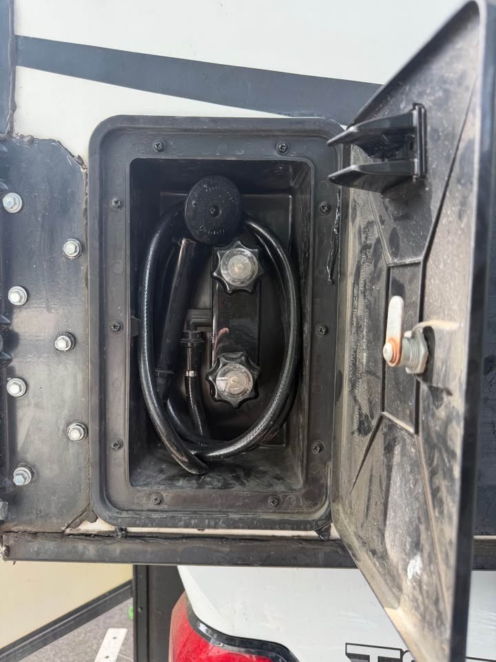 Palomino Backpack Edition Truck Camper 500 SS in Salt Lake City, UT (photo 8) — photo 8