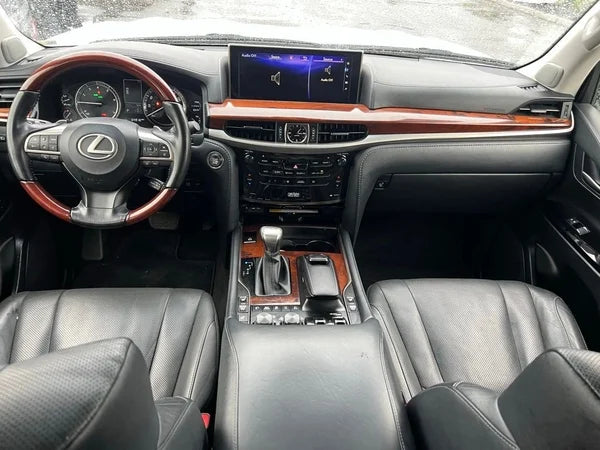 2021 Lexus LX 570 4WD in Everett, WA (photo 9) — photo 9