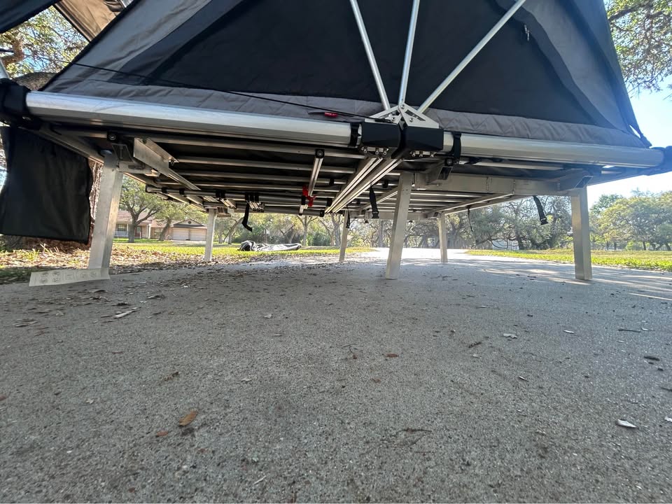 Freespirit Recreation High Country 80 roof top tent in Victoria, TX (photo 6) — photo 6