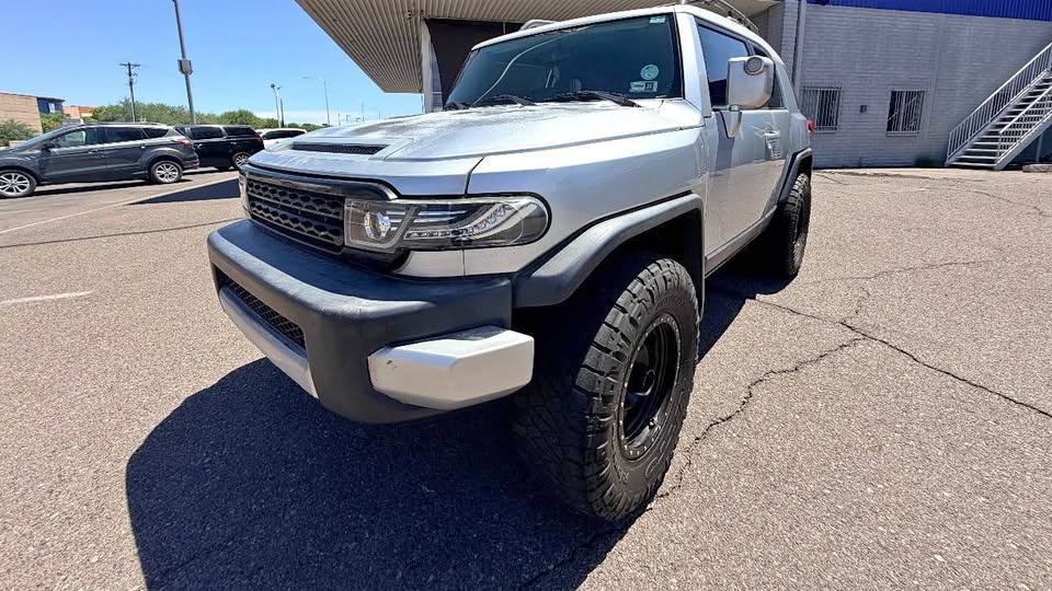 2007 Toyota FJ Cruiser in Mesa, AZ (photo 1)