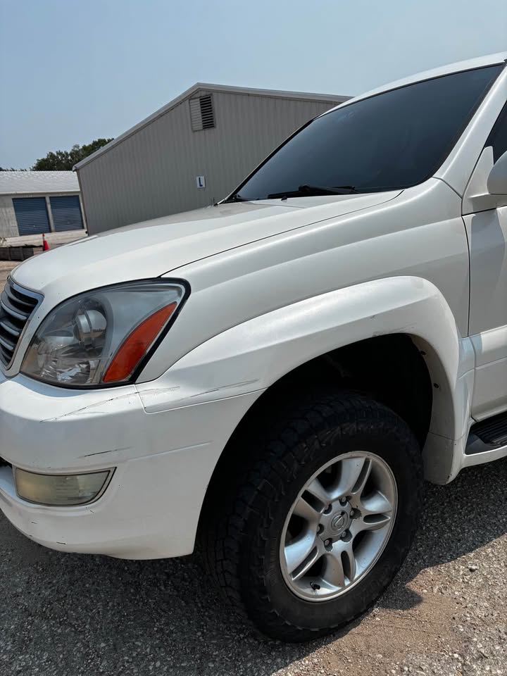 2004 Lexus GX · GX 470 Sport Utility 4D (photo 4) — photo 4