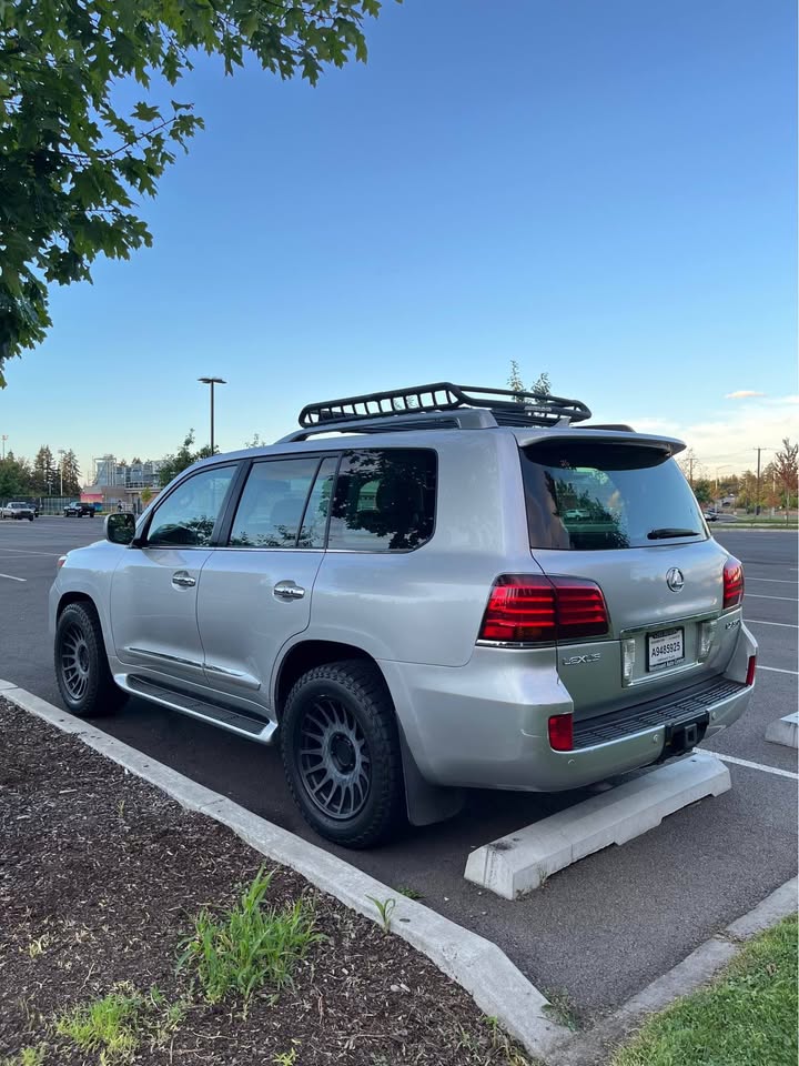2008 Lexus LX · LX 570 Sport Utility 4D in Tacoma, WA (photo 6) — photo 6