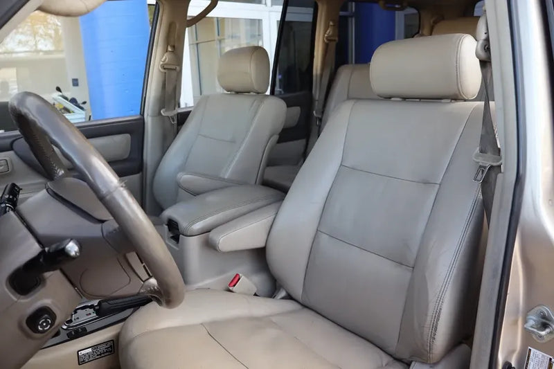 2005 Toyota Land Cruiser V8 in Aurora, CO (photo 9) — photo 9