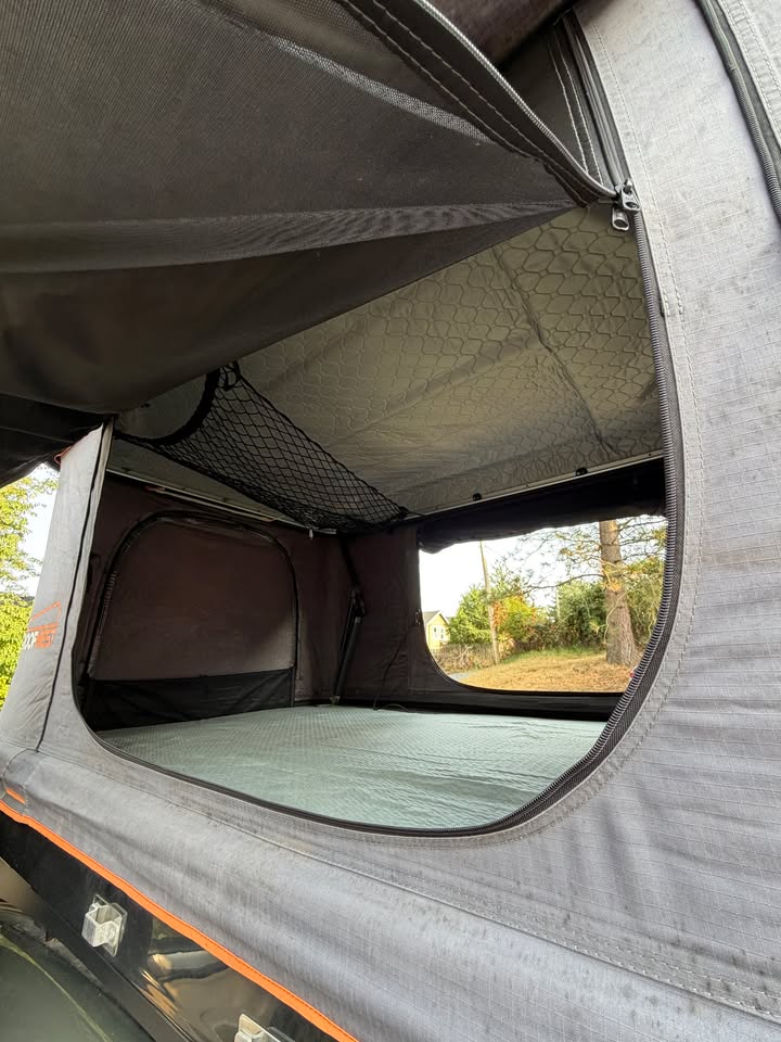 Roofnest Sparrow Hard Shell Rooftop Tent in Bellingham, WA (photo 2) — photo 2