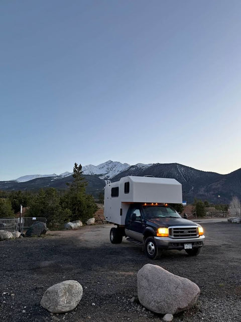 1999 Ford F-350 · Lariat Pickup 4D 8 ft
