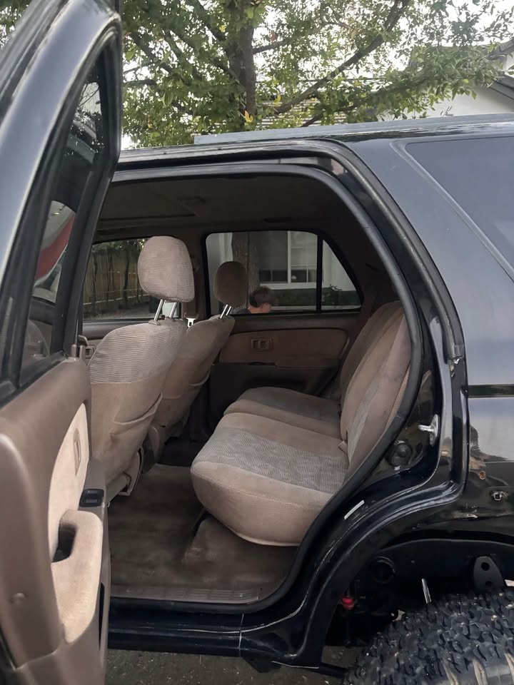 2001 Toyota 4Runner in Citrus Heights, CA (photo 10) — photo 10