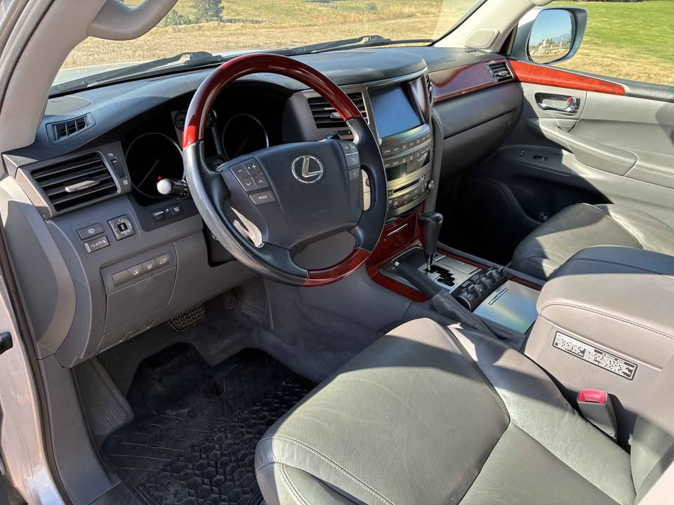 2010 Lexus LX · LX 570 Sport Utility 4D in Corvallis, MT (photo 9) — photo 9