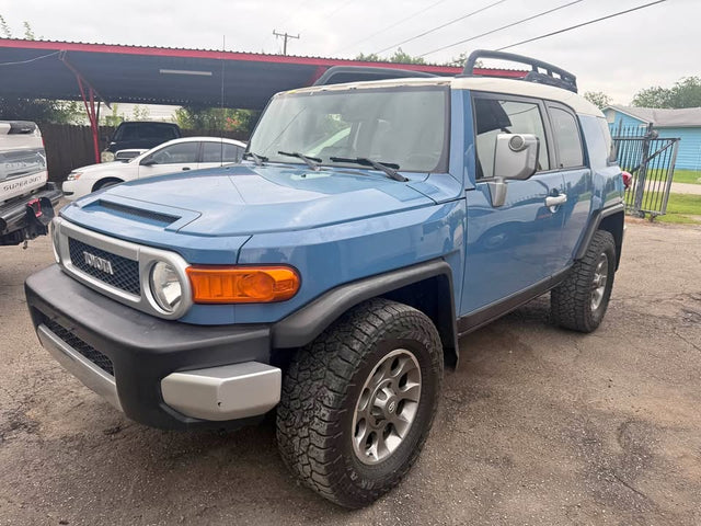 2013 Toyota FJ Cruiser in San Antonio, TX (photo 1)