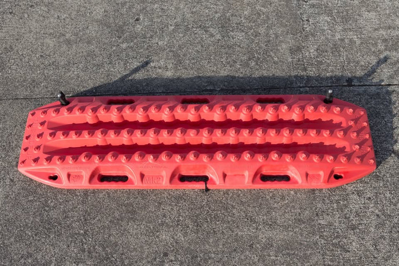 MAXTRAX MKII Recovery Traction Boards - Set of 2 (Offroad / Overlanding) in Castle Rock, WA (photo 3) — photo 3