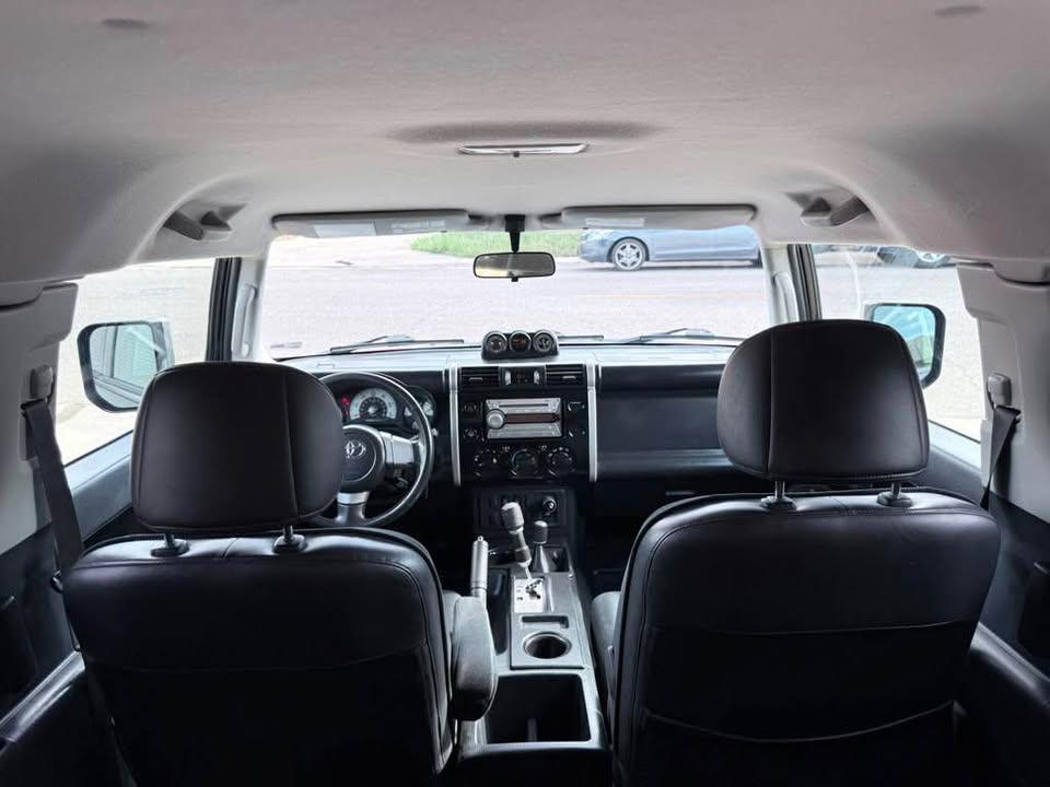2008 Toyota FJ Cruiser in Denver, CO (photo 6) — photo 6