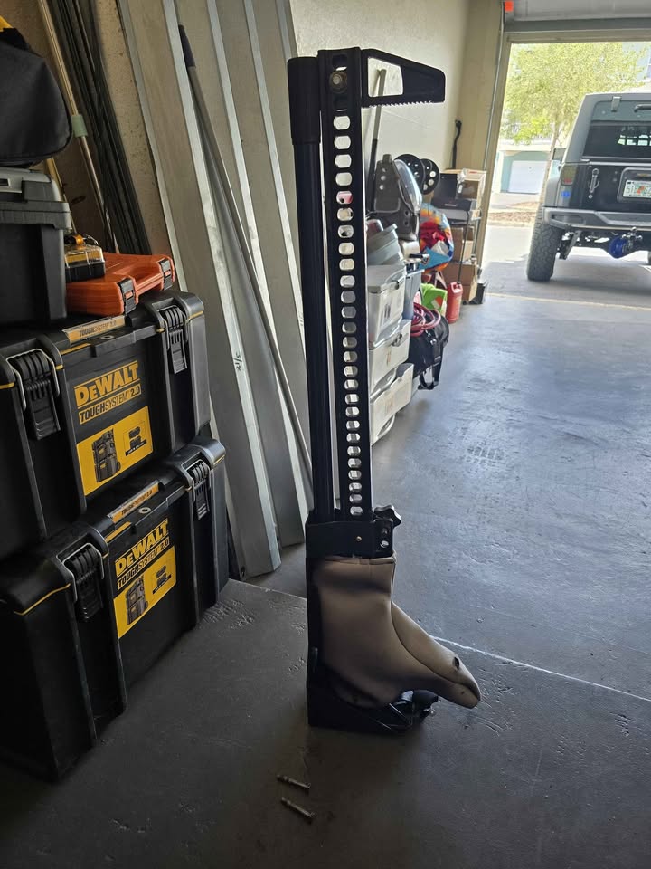 Hi-lift UTV Jack with support for jeep wrangler jk in Pinellas Park, FL (photo 5) — photo 5