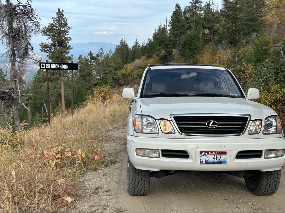 2000 Lexus LX470 in Boise, ID (photo 4) — photo 4