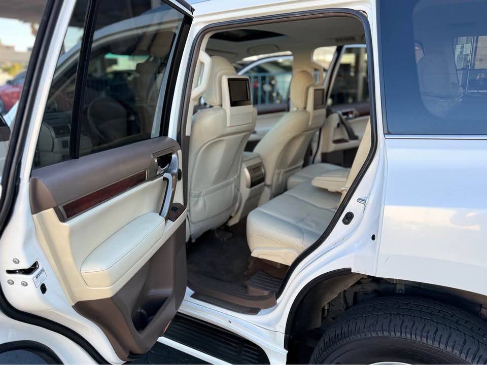 2010 Lexus GX · GX 460 Sport Utility 4D in Sacramento, CA (photo 11) — photo 11