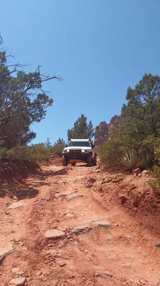 2010 Toyota FJ Cruiser Sport Utility 2D in Phoenix, AZ (photo 2)
