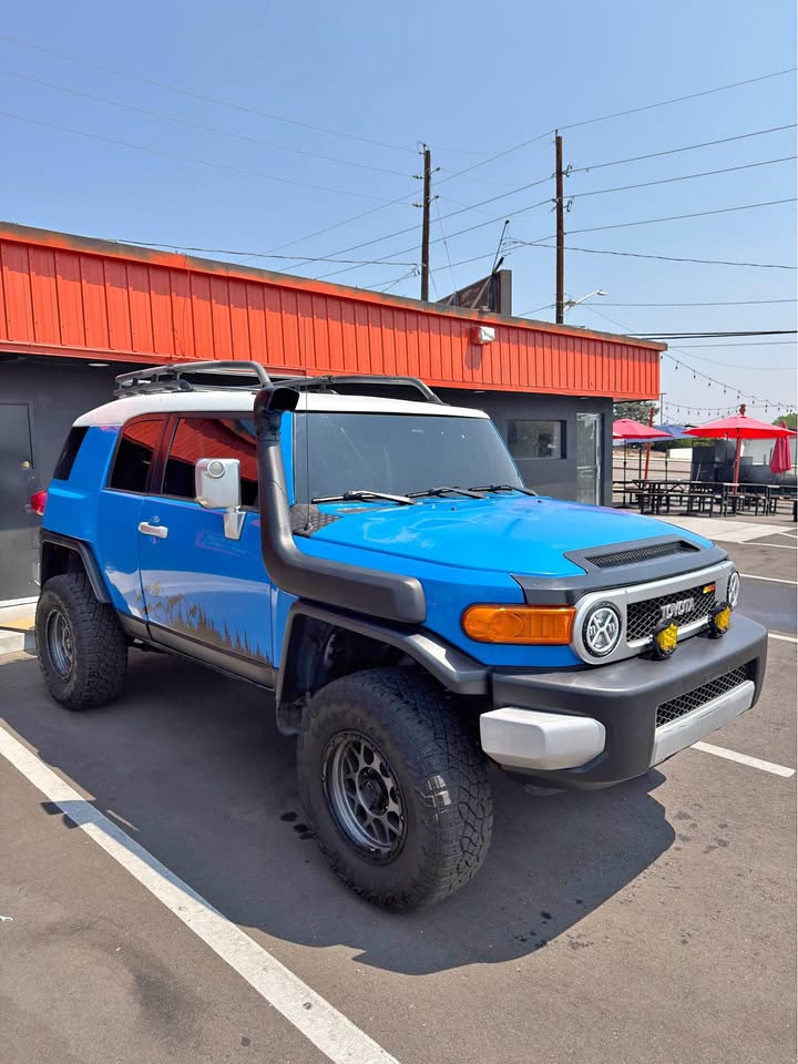 2007 Toyota FJ Cruiser · 4x4 in Denver, CO (photo 1) — photo 1