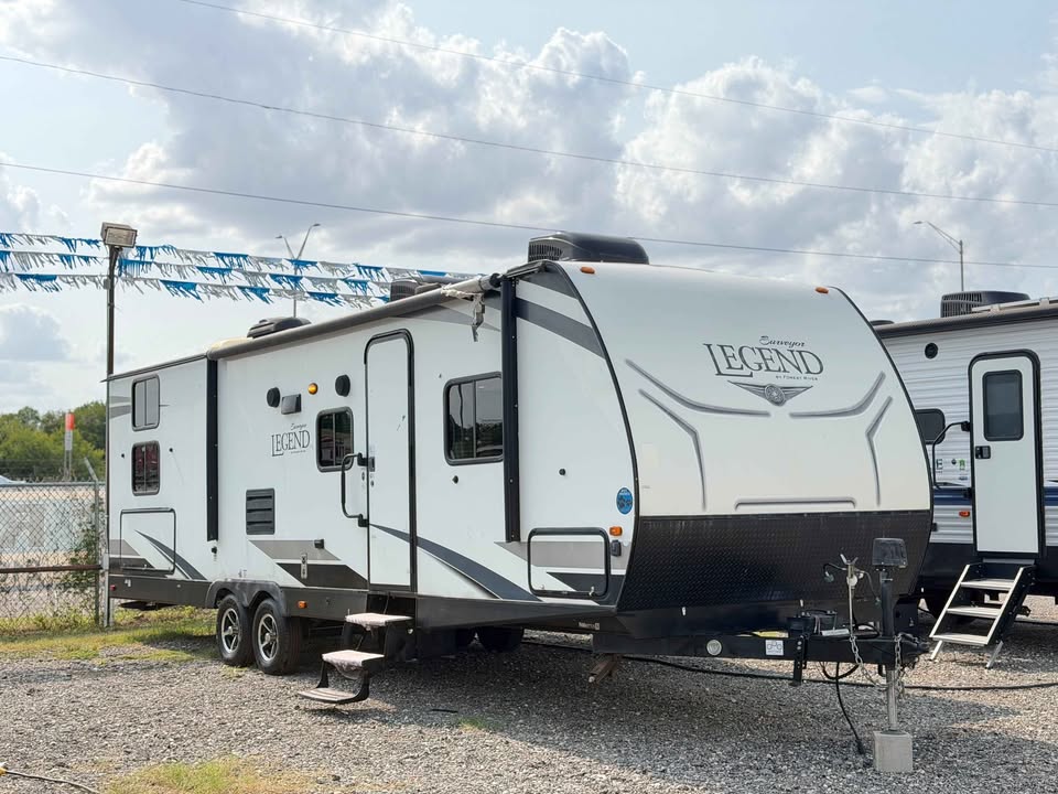 2019 Intech Legend RV 33 pies in San Antonio, TX (photo 2) — photo 2