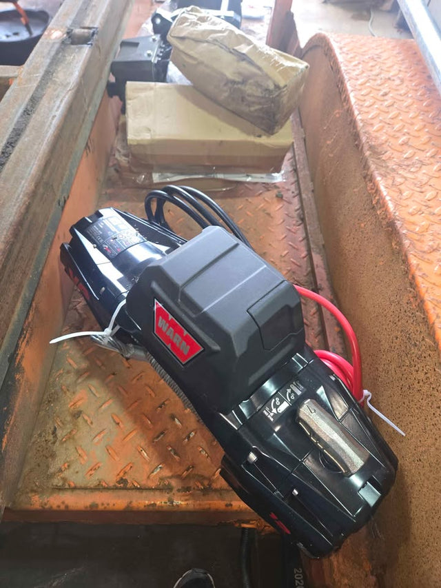 Warn 12000 lbs winch — photo 3