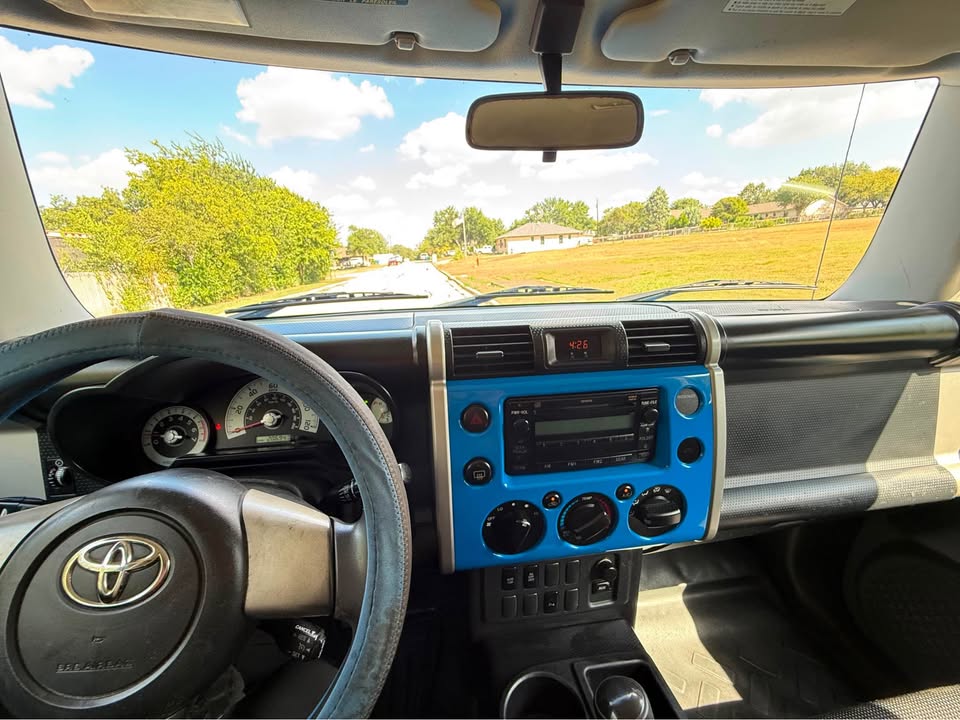2007 Toyota FJ Cruiser · Sport Utility 2D in Pflugerville, TX (photo 11) — photo 11