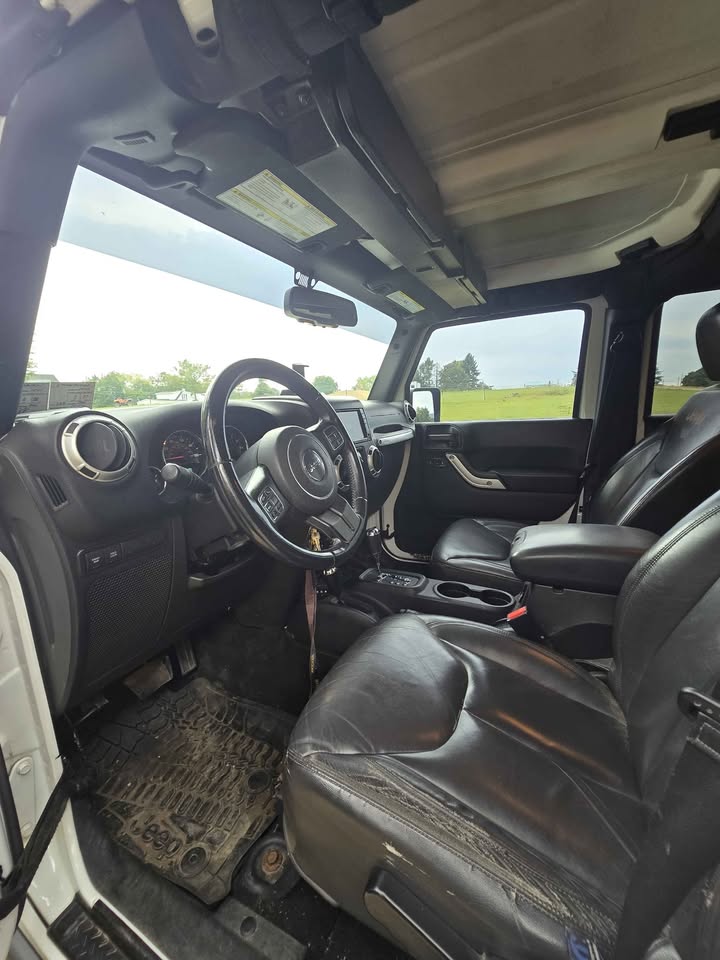 2015 Jeep Wrangler Unlimited · Rubicon Sport Utility 4D in Carlisle, PA (photo 12) — photo 12
