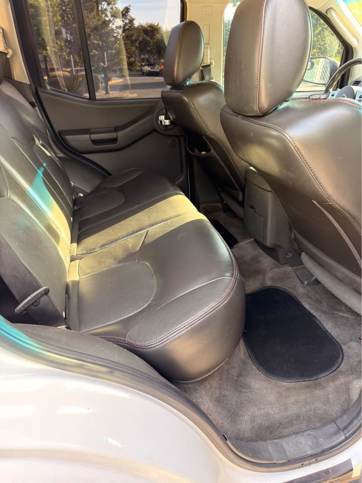 2011 Nissan Xterra · PRO-4X Sport Utility 4D (photo 7) — photo 7