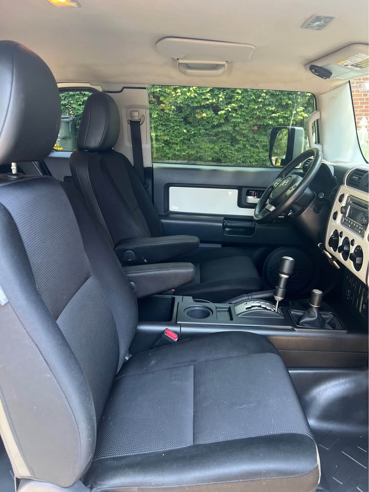 2013 Toyota FJ Cruiser in Cincinnati, OH (photo 7) — photo 7