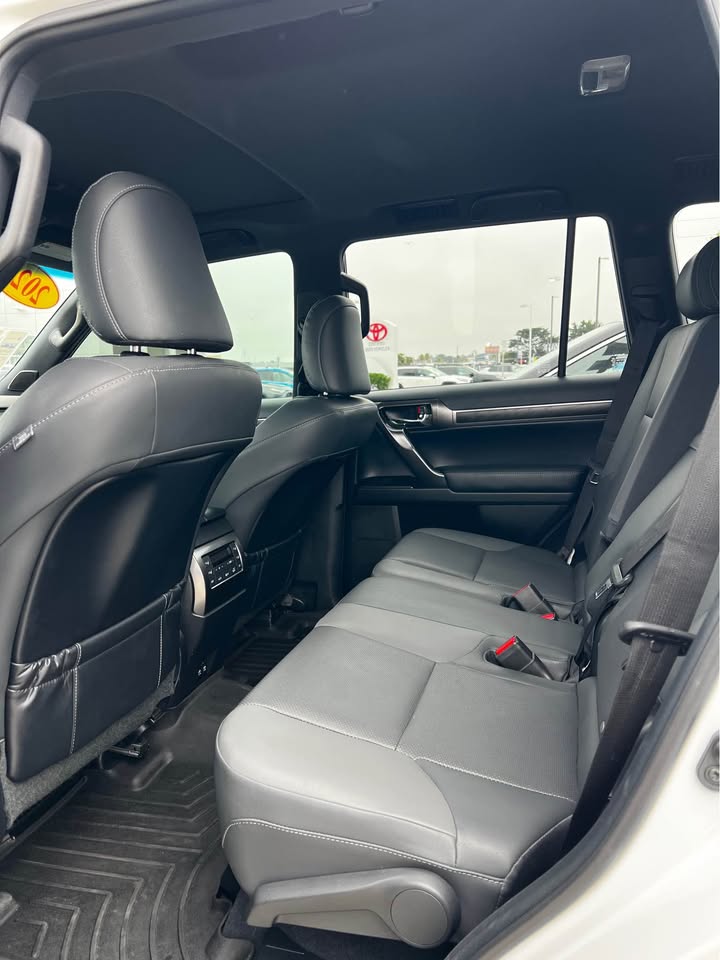 2022 Lexus GX · GX 460 Sport Utility 4D in Seaside, CA (photo 4) — photo 4