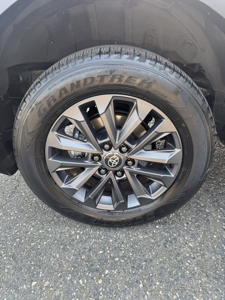 2024 Toyota Land Cruiser Base Hybrid-Please ask for Kira in Everett, WA (photo 12) — photo 12