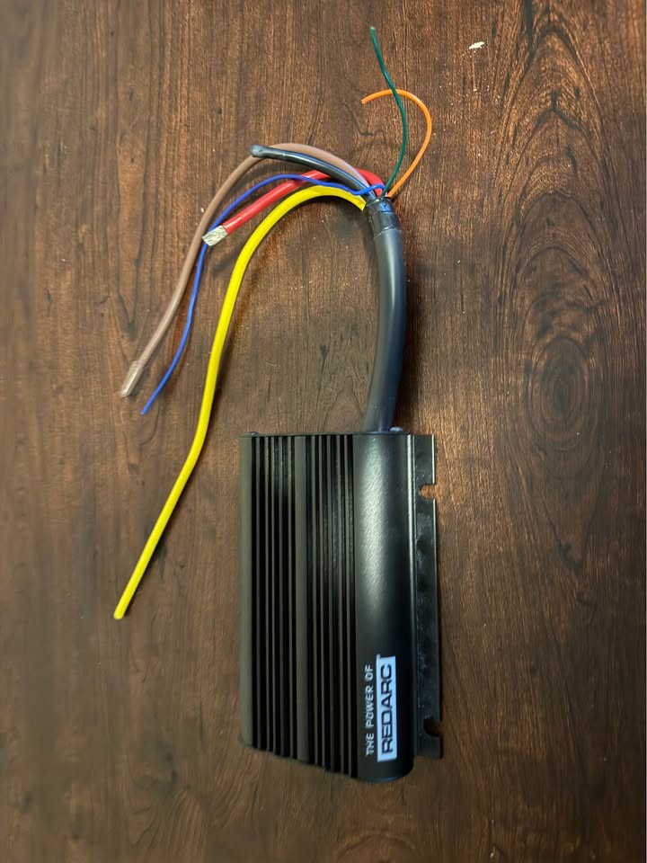 Redarc bcdc battery charger in Pueblo, CO (photo 4) — photo 4