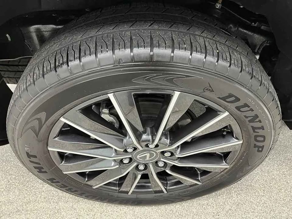 2025 Lexus GX (photo 7) — photo 7