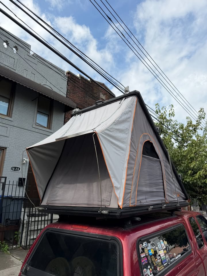Roofnest Falcon Rooftop Tent in Astoria, NY (photo 10) — photo 10