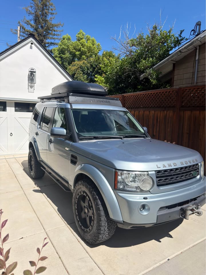 2012 Land Rover LR4 · HSE Sport Utility 4D in Sacramento, CA (photo 2) — photo 2