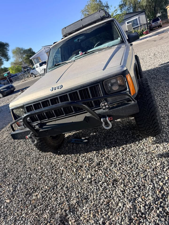 1993 Jeep Cherokee XJ 4x4 – 98K Original Miles – 2 Owner – 4.0L — photo 3