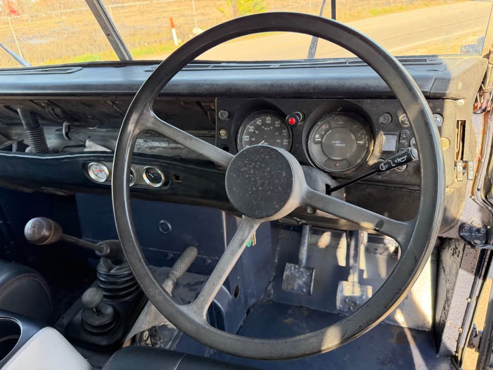 1973 Land Rover Defender · 109 Diesel in Houston, TX (photo 10) — photo 10