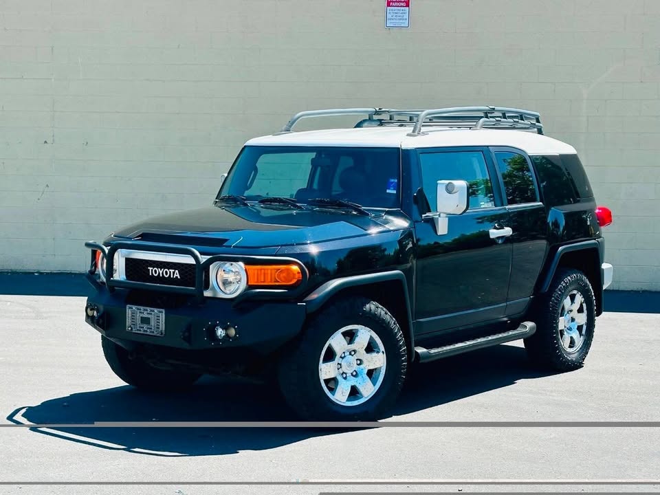 2008 Toyota FJ Cruiser in Sacramento, CA (photo 4) — photo 4