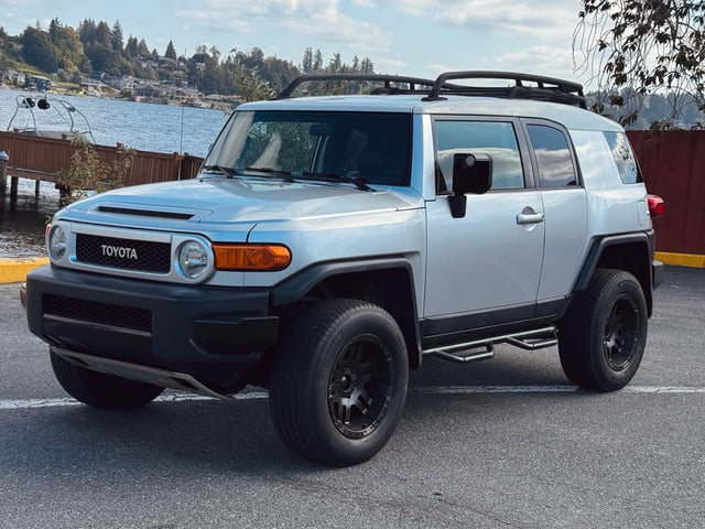2007 Toyota FJ Cruiser · Sport Utility 2D — photo 3