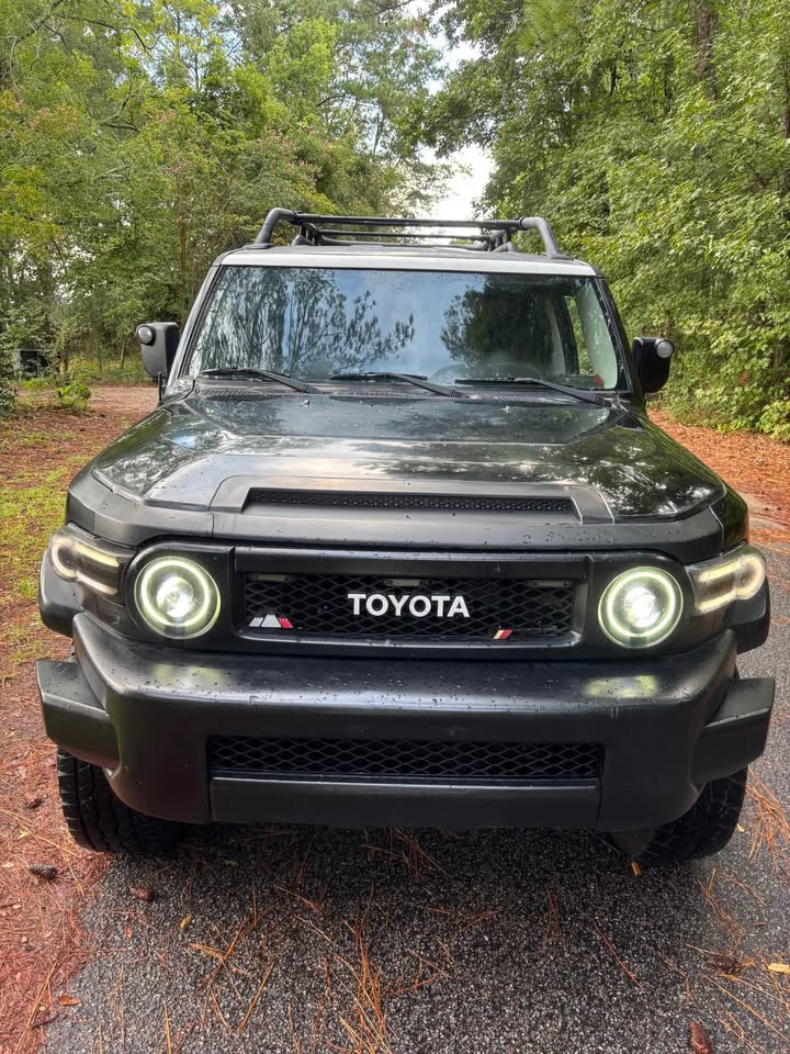 2007 Toyota FJ Cruiser · Sport Utility 2D (photo 2) — photo 2