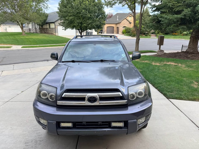 2005 Toyota 4Runner · SR5 Sport Utility 4D — photo 2
