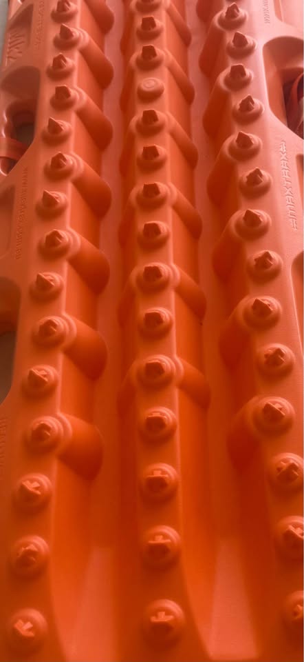 Maxtrax MK2 recovery boards signature orange - NEVER USED in Danville, CA (photo 2) — photo 2