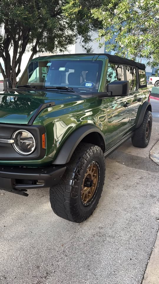 2022 Ford Bronco · First Edition Sport Utility 4D — photo 3