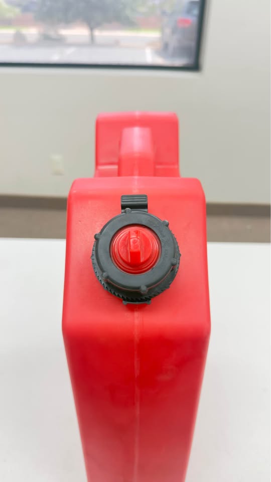 3 Gal RotoPax Gas Can in St George, UT (photo 5) — photo 5