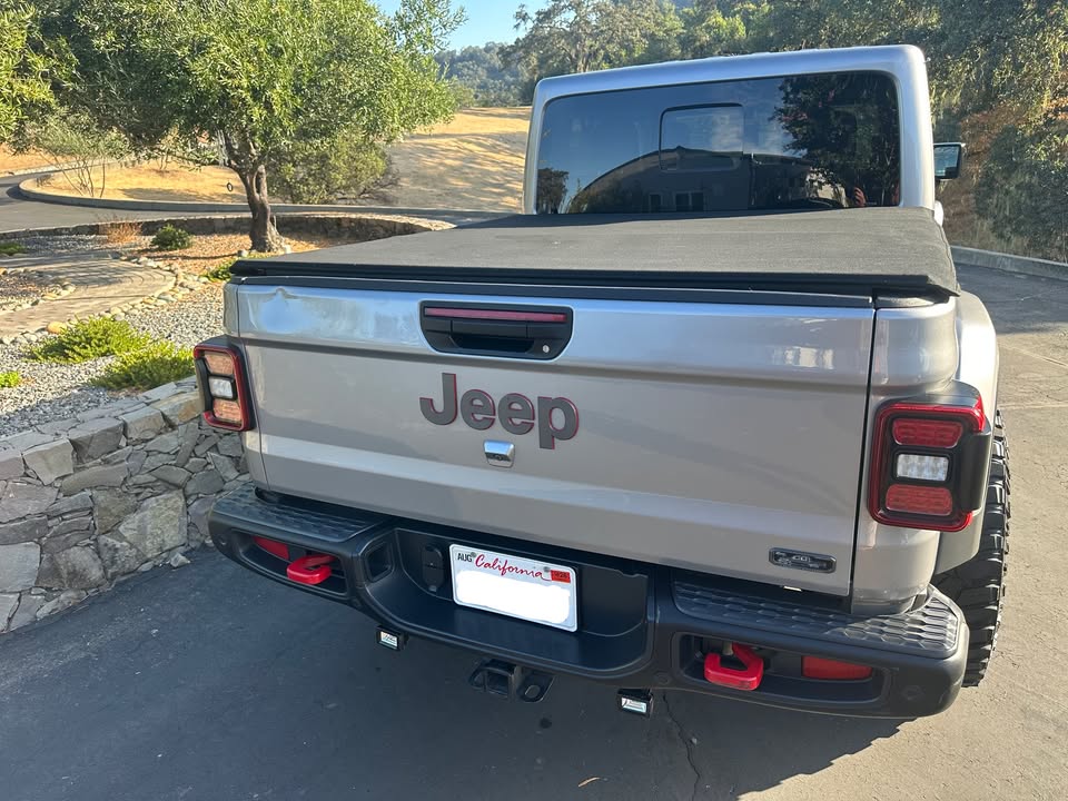 2020 Jeep Gladiator Rubicon Launch Edition in Cloverdale, CA (photo 6) — photo 6