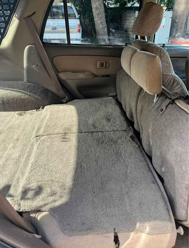 2000 Toyota 4Runner · SR5 Sport Utility 4D in Riverside, CA (photo 10) — photo 10
