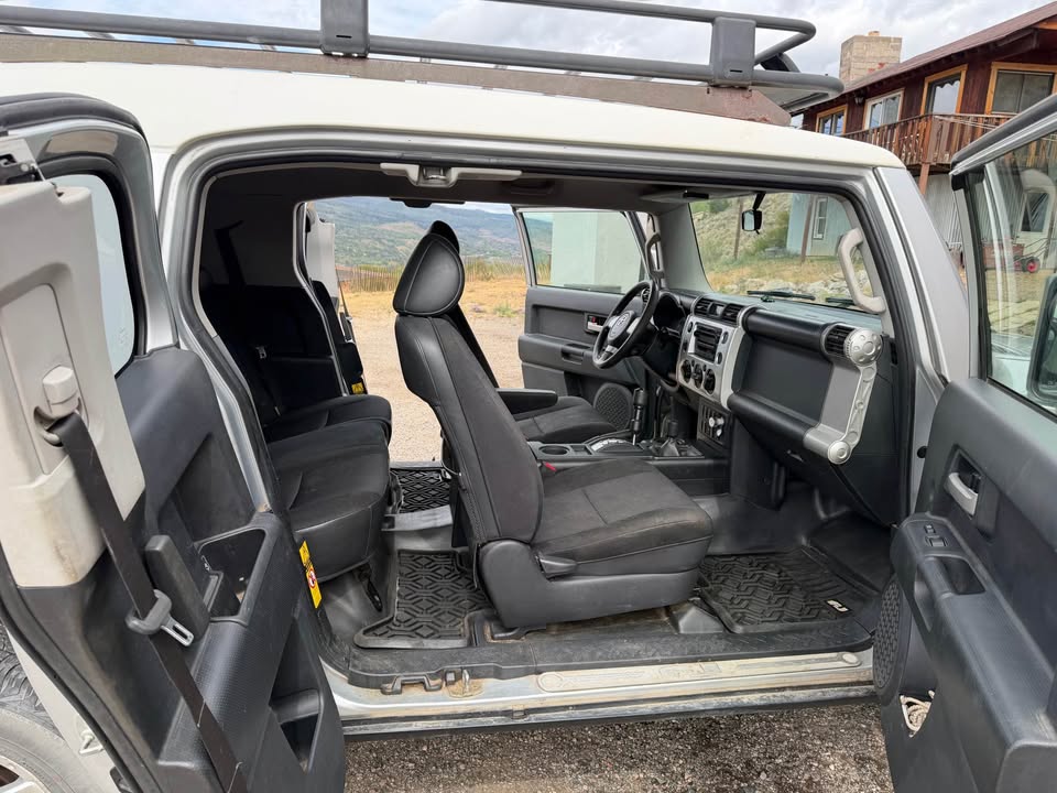 2007 Toyota FJ Cruiser · Sport Utility 2D in Silverthorne, CO (photo 2) — photo 2