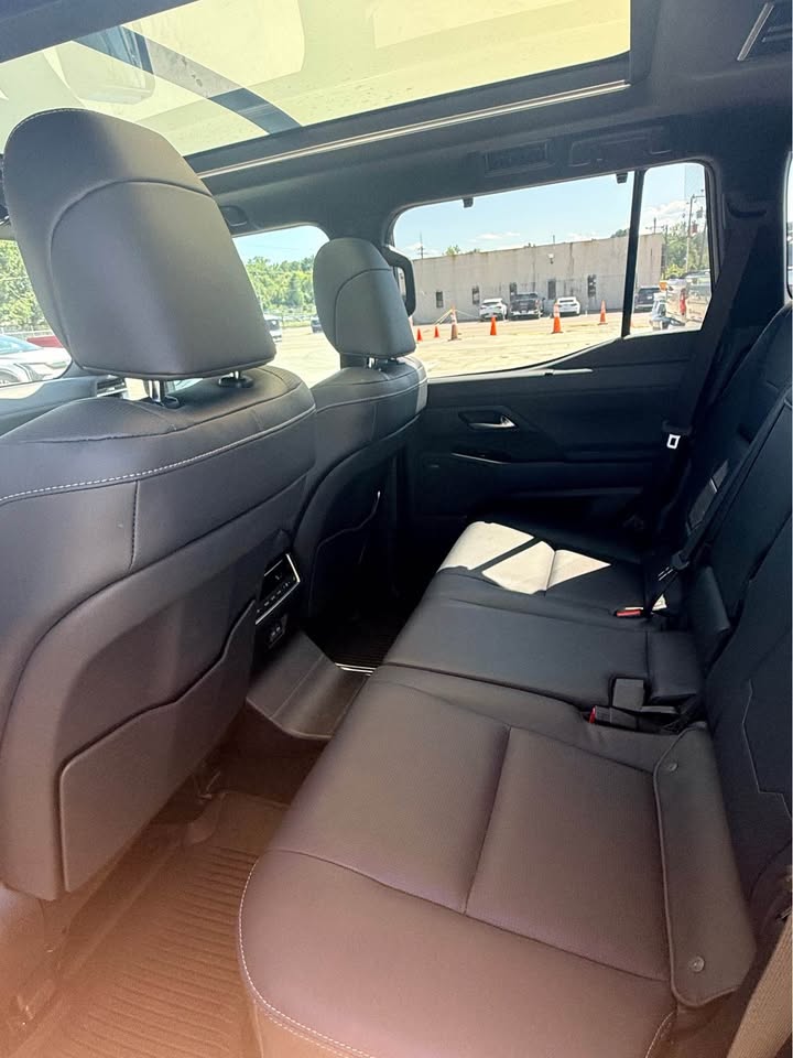 2025 Lexus GX · 550 Luxury + in Raleigh, NC (photo 6) — photo 6