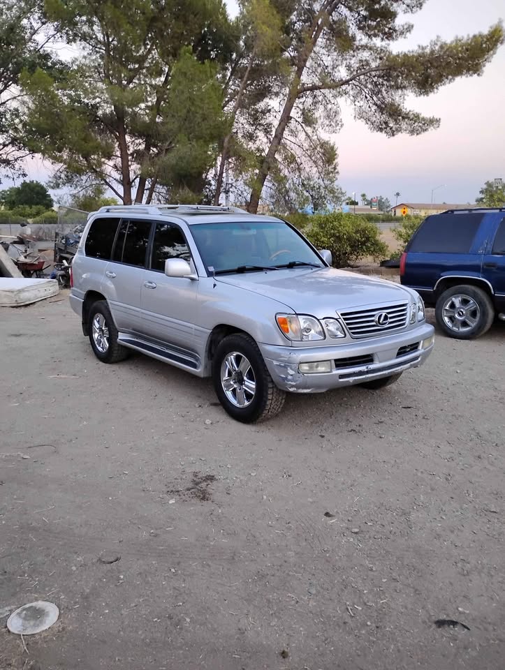2007 Lexus LX · LX 470 Sport Utility 4D in Orland, CA (photo 11) — photo 11